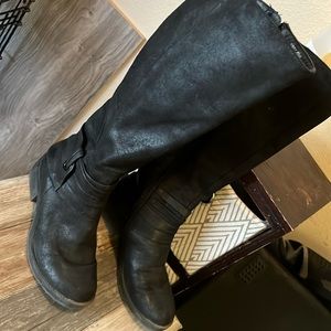 Super cute 6.5 black boots GUC